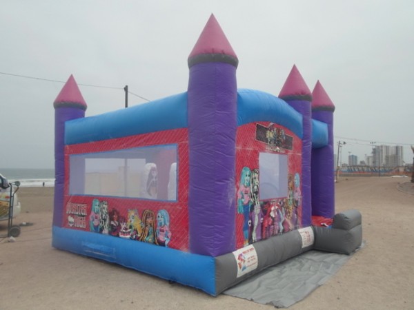 Castillo Monster High 1 - Mundo de Juegos