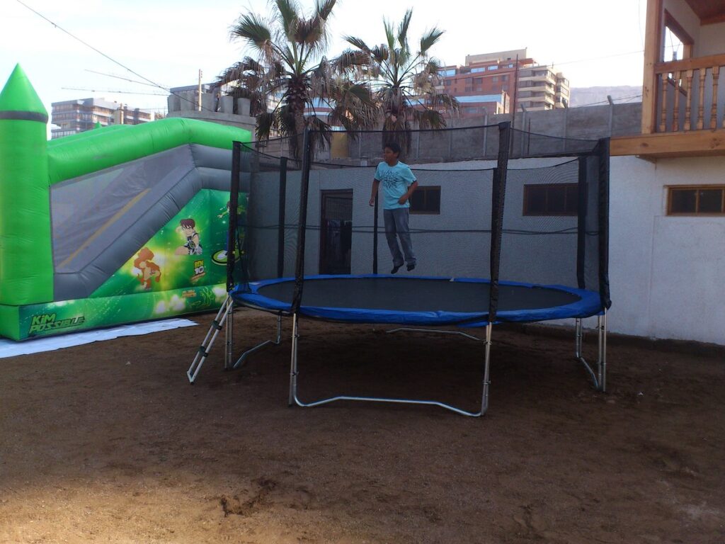 Cama Elástica 4.3m - Mundo de Juegos